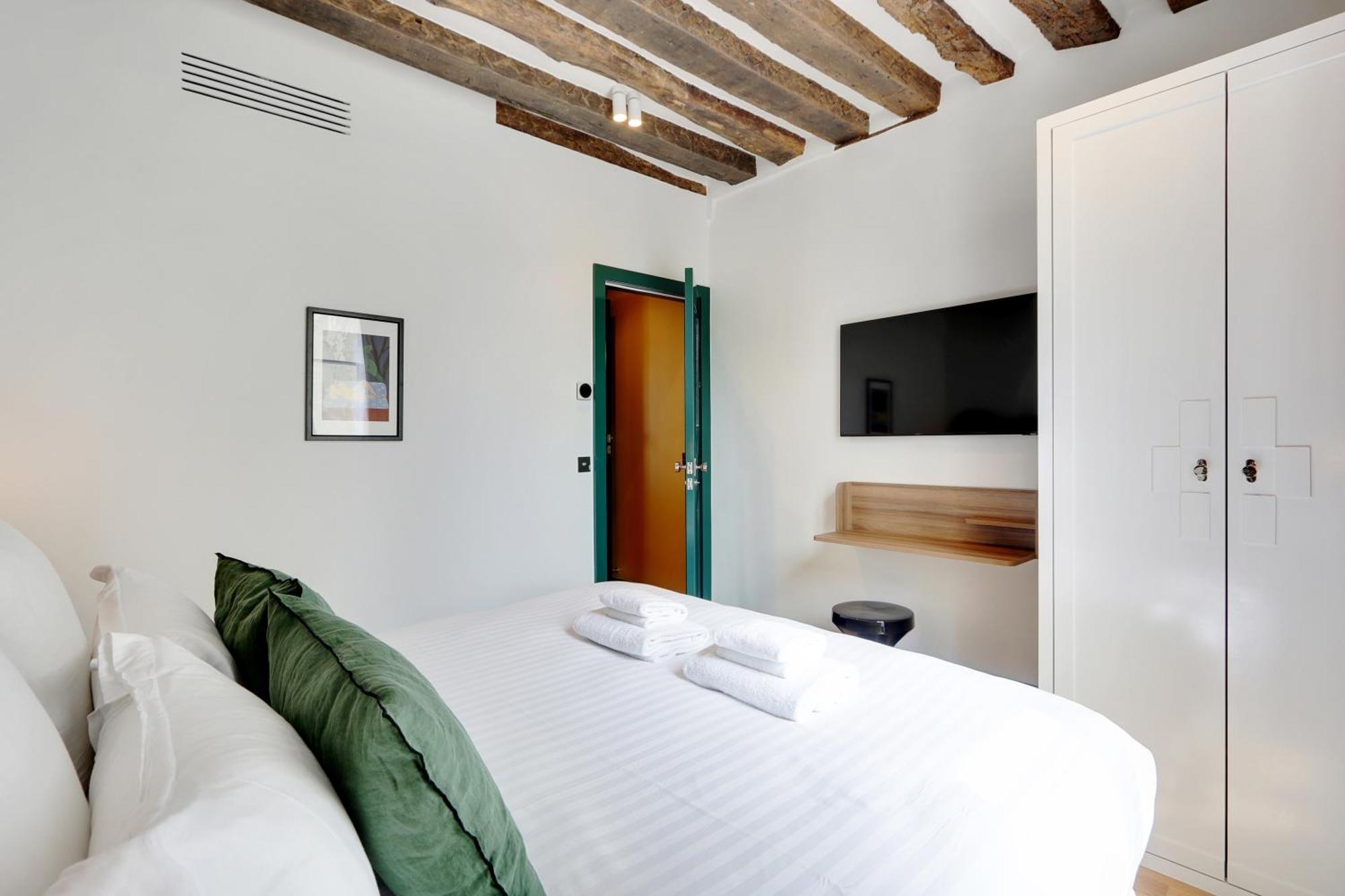 Paris Home Collection Serviced Apartments In Notre Dame - Rue Savoie Buitenkant foto