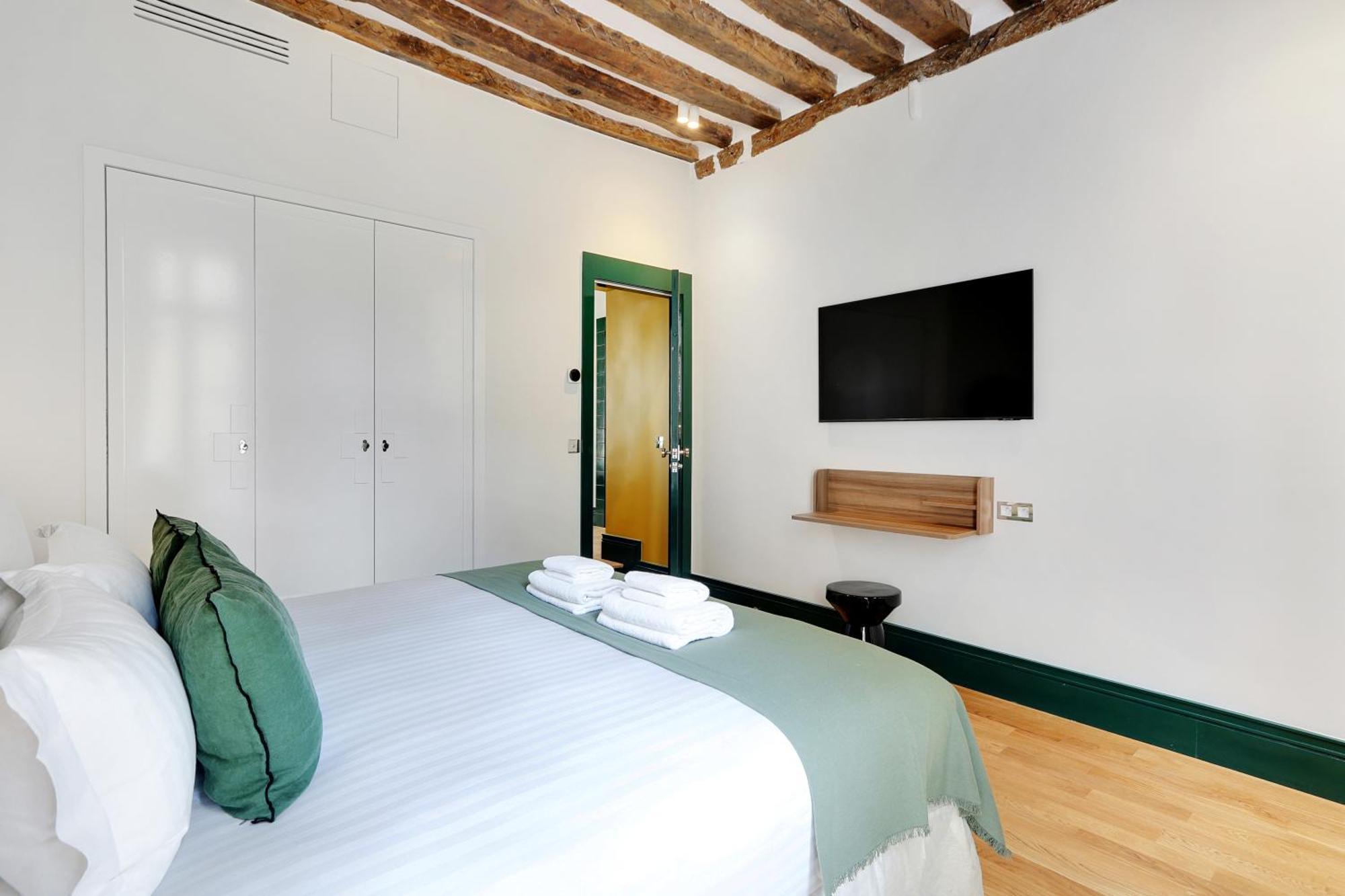 Paris Home Collection Serviced Apartments In Notre Dame - Rue Savoie Buitenkant foto